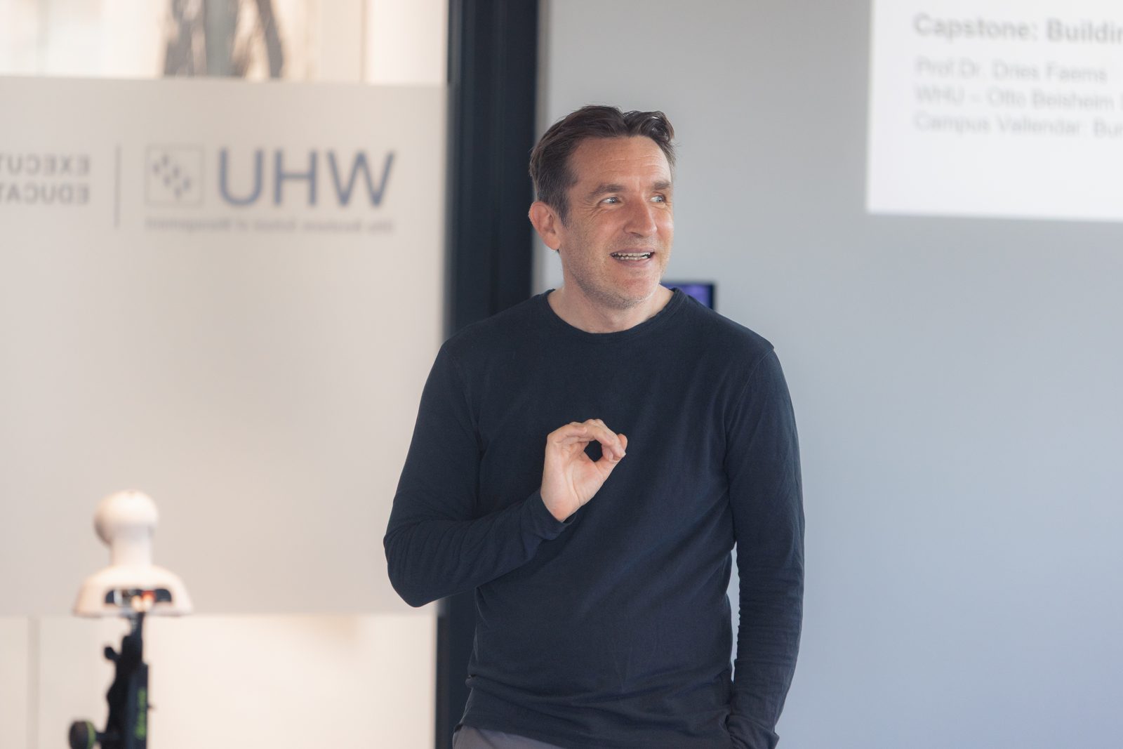 Prof. Dr. Dries Faems delivering a GenAI executive education workshop at WHU